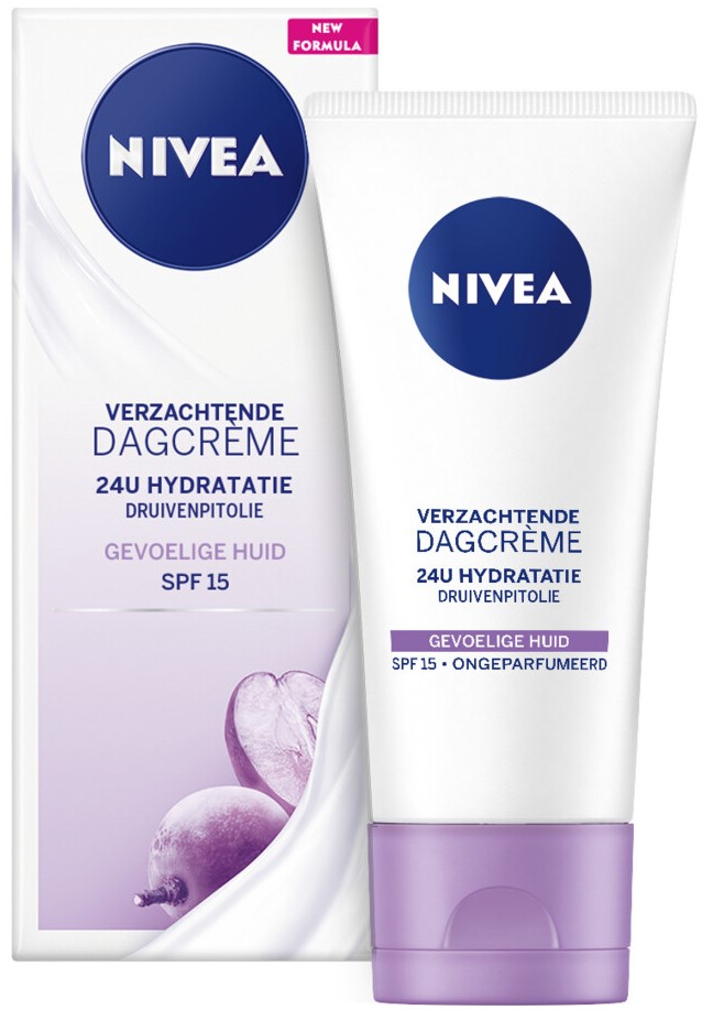 Image of Nivea Essentials Sensitive Dagcrème SPF15 