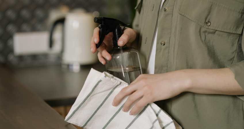 spray met biociden voor desinfectie