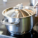 HG Keuken Staalpolish 250ML sfeerbeeld stalen pan op fornuis