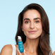 Biodermal Skin Booster Hydrating Serum 30ML model met de skin booster fles
